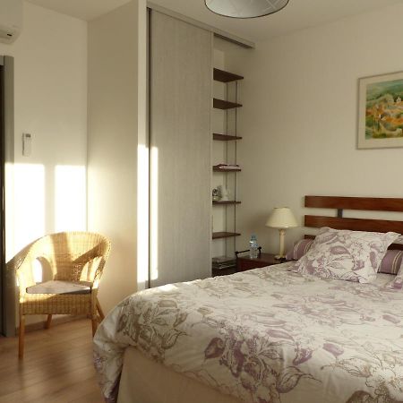Bed and Breakfast Les Enselmes Montagnieu  Екстер'єр фото